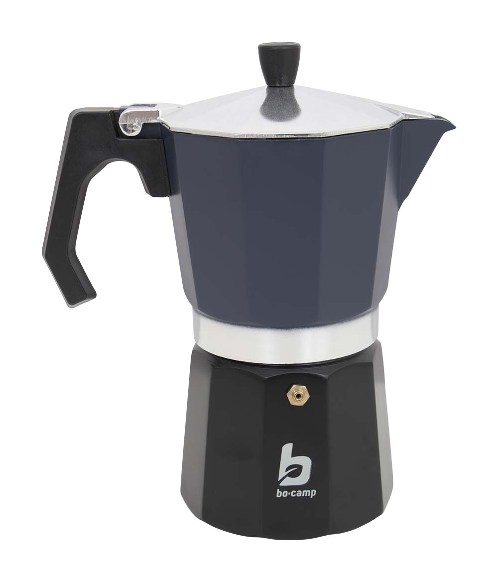 2200519 Een hippe aluminium koffiezetter met een stoere look. Deze espresso maker is goed voor 9 kopjes koffie. Met deze percolator kan er binnen enkele minuten een kop koffie worden gezet. Vul het onderstel met water en daarboven in het houdertje komt het koffiepoeder. Wanneer het water aan de kook raakt, ontstaat er een heerlijke kop koffie. Bovendien voorzien van een handige schenktuit.