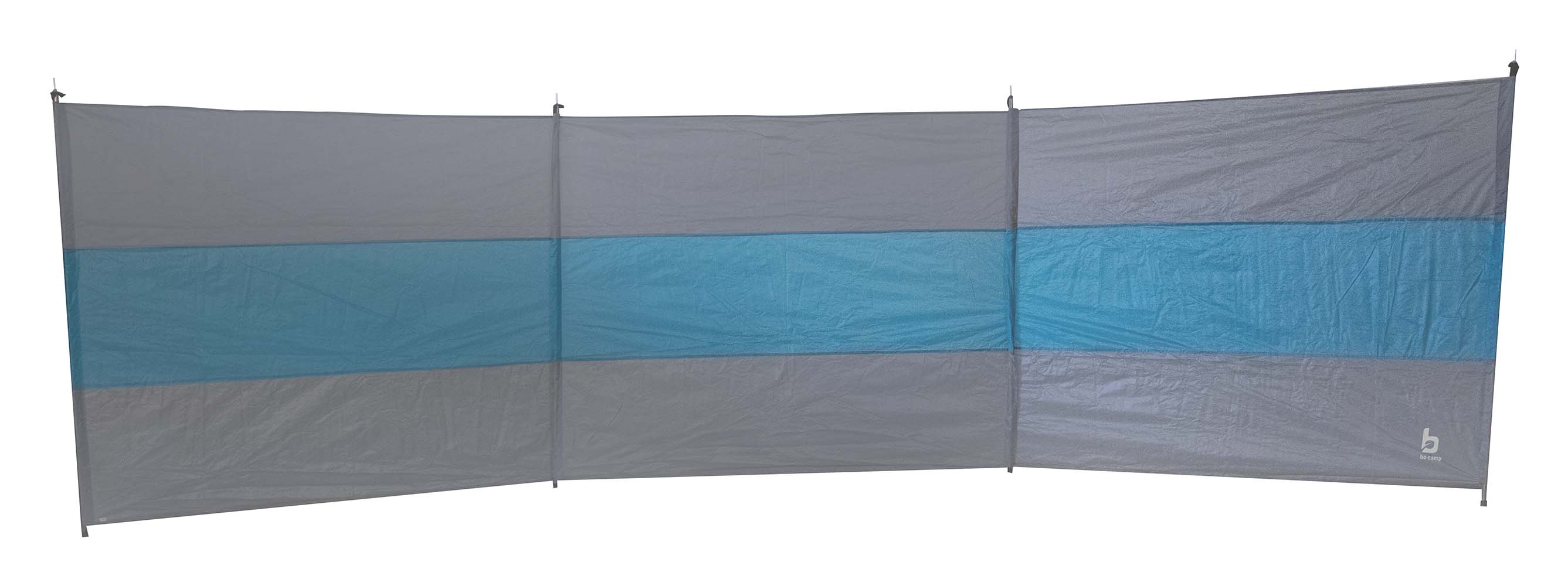 4367620 A stylish 3 part wind screen. Ideal against the wind, the sun or to keep things out of sight. Because the wind screen consists of 3 parts, the angle can be adjusted to any situation. The screen has a modern look. Supplied with a carry bag, guy ropes and pegs.