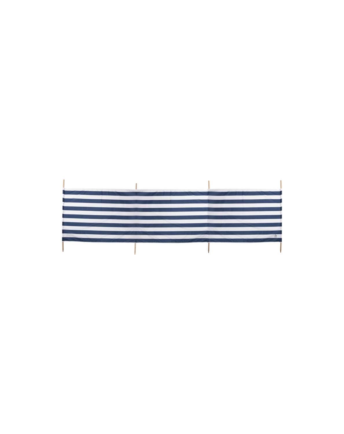 4367678 A striped 3-pocket beach windbreak. Ideal against the wind, sun or for sitting out of sight on the beach. The windbreak includes wooden poles that have a height of 117 cm. The fabric is sturdy with the material of 160 g/m2 polyester.