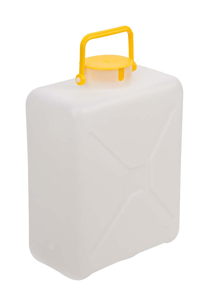 6603260 A jerrycan with an extra large inlet. Can be used in conjunction with a 9 centimetre submersible pump. With a separate cap and a handle.