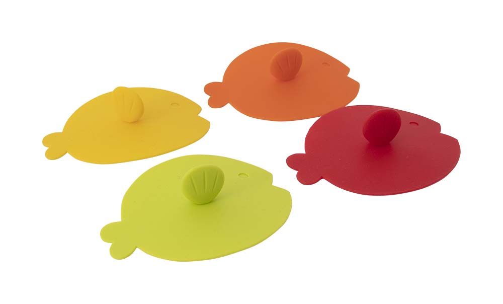 6966501 A silicone lid for on tea, coffee or soft drink glasses. The lid is shaped like a fish, and the set consists of 4 pieces in different cheerful colors. With this lid there will be no flies, wasps or dirt in your drink. Ideal for outside on the terrace or for camping. In addition, the fish has a holder for tea bags on the belly. Dimensions: 13x10 cm.